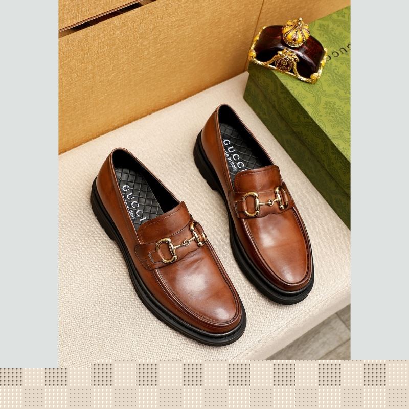 G*u*i leather shoes